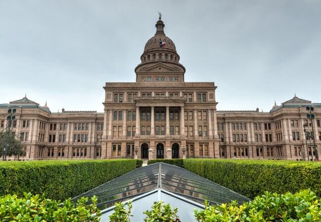 Texas Eases Restriction on Nurse Practitioners
